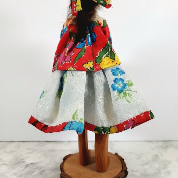 Hand-Carved Wooden Tarahumara Indian Doll w/ Basket 9″ × 3″ Folk Art - Picture 4 of 9